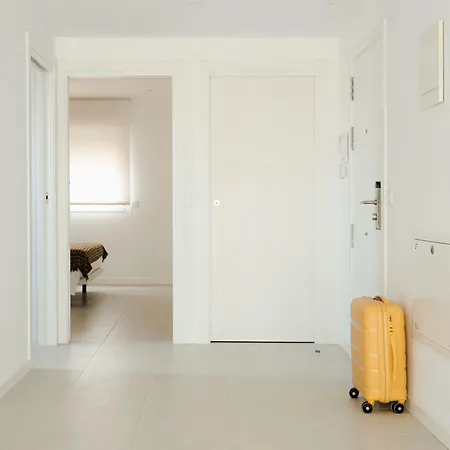 Almar Apartment *